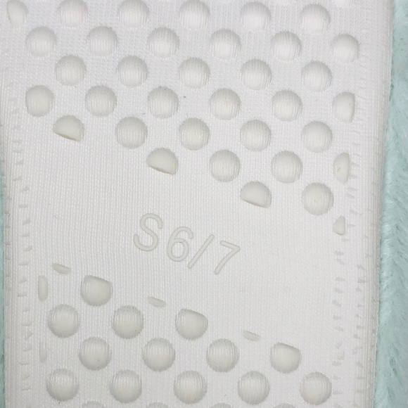 KENSIE Memory Foam Slippers Faux Fur Mint Green / Turquoise Pink Straps Sz S 6/7 - Picture 5 of 8